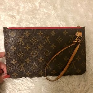 🛑SOLD🛑 Authentic Louis Vuitton GM Pochette